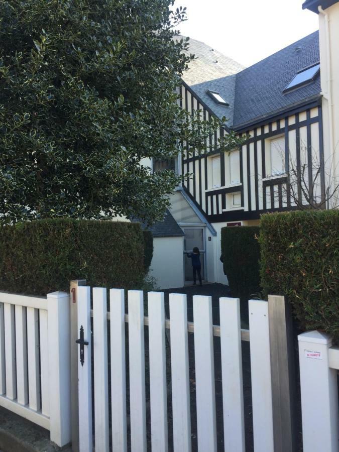 Apartmán Proche De La Mer 2 Adultes Et 2 Enfants Houlgate Exteriér fotografie